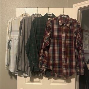 Lot of 4 vintage button up men’s shirts.